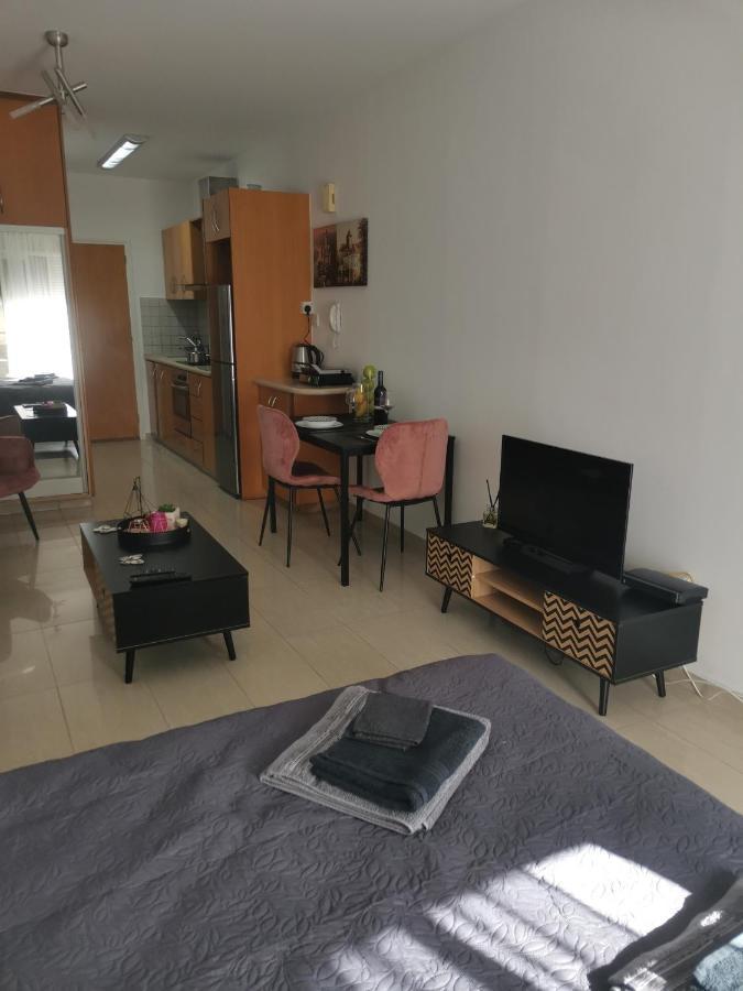 Ferienwohnung Flat111-Adults Only Limassol Exterior foto